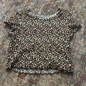 American Eagle Cheetah Cropped Tee